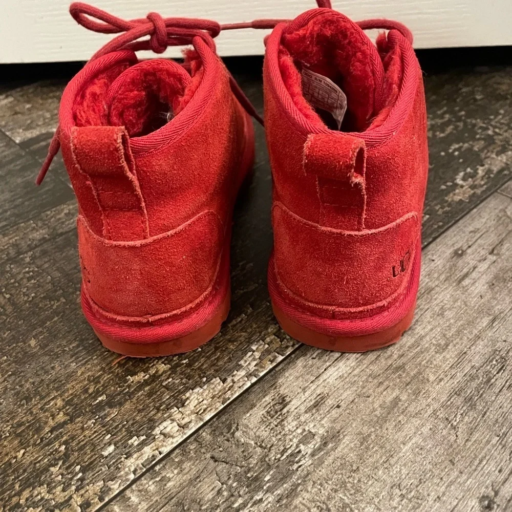UGG bright red